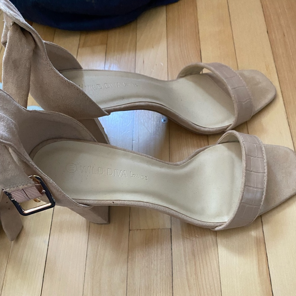 BRAND NEW Beige Heels